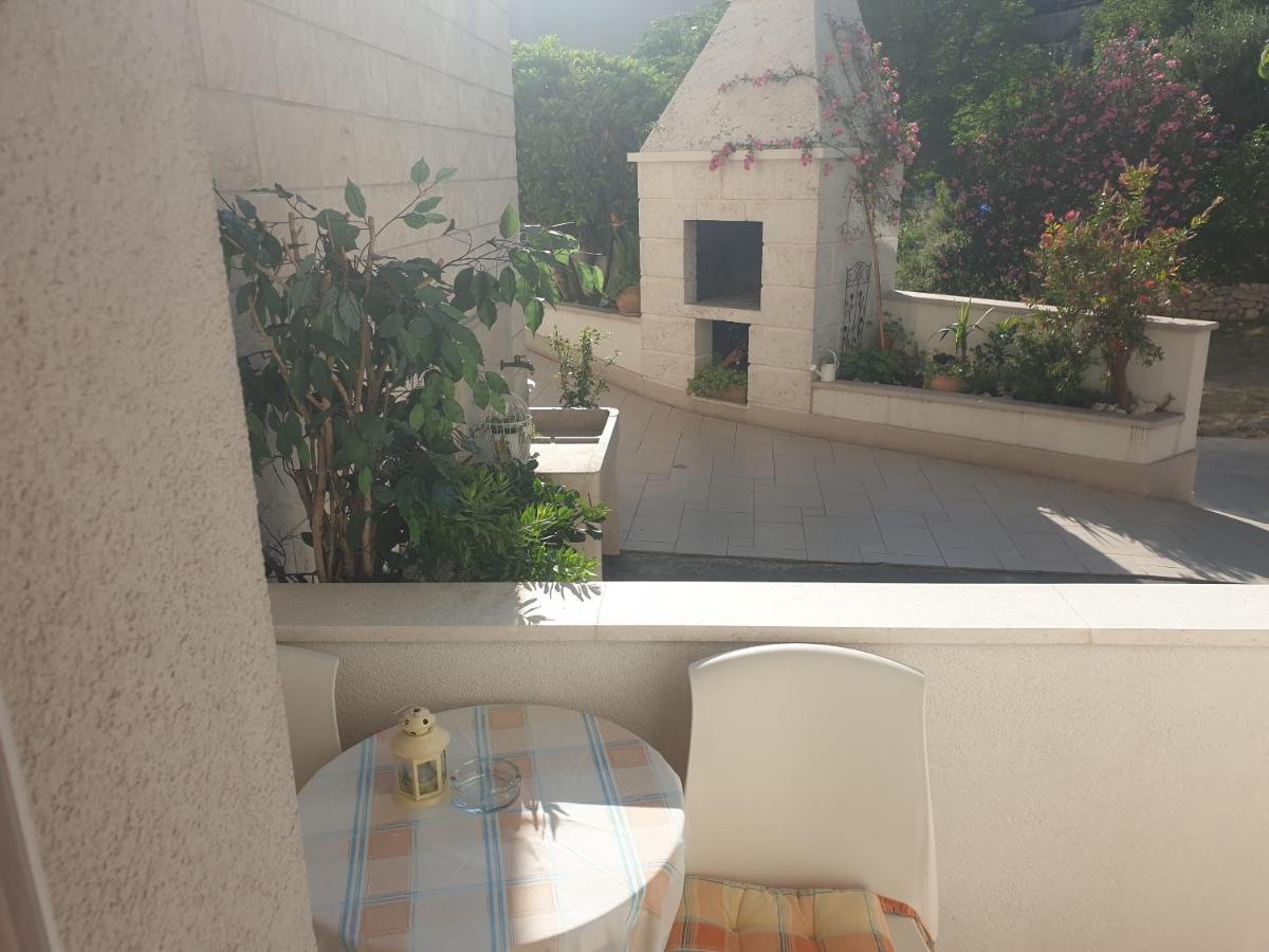Villa Vujcic Makarska Exterior foto